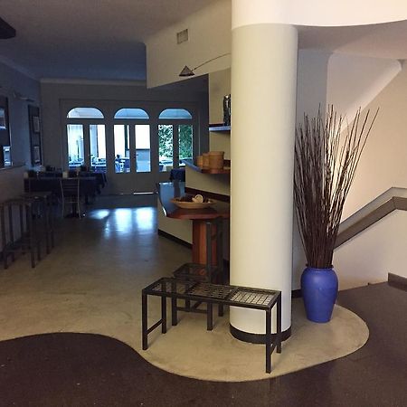 בינאסקו Albergo Della Corona מראה חיצוני תמונה