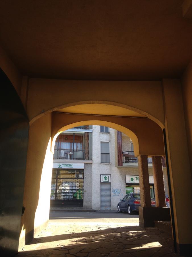 בינאסקו Albergo Della Corona מראה חיצוני תמונה